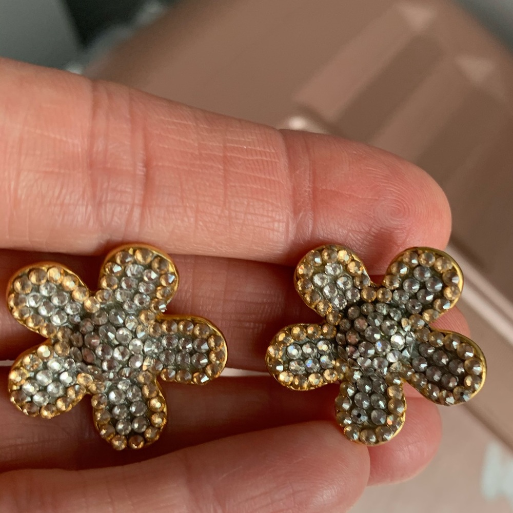 Flower earrings costume